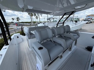 Cruisers Yachts 38 VTR 8 2026 Cruisers Yachts 38 VTR 9