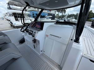 Cruisers Yachts 38 VTR 10 2026 Cruisers Yachts 38 VTR 11