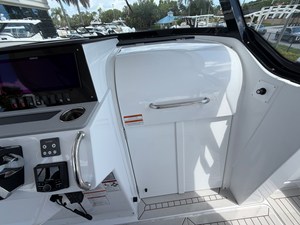 Cruisers Yachts 38 VTR 15 2026 Cruisers Yachts 38 VTR 16