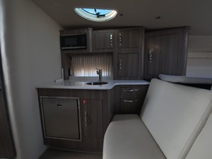 Regal 33 XO 27 2022 Regal 33 XO 28
