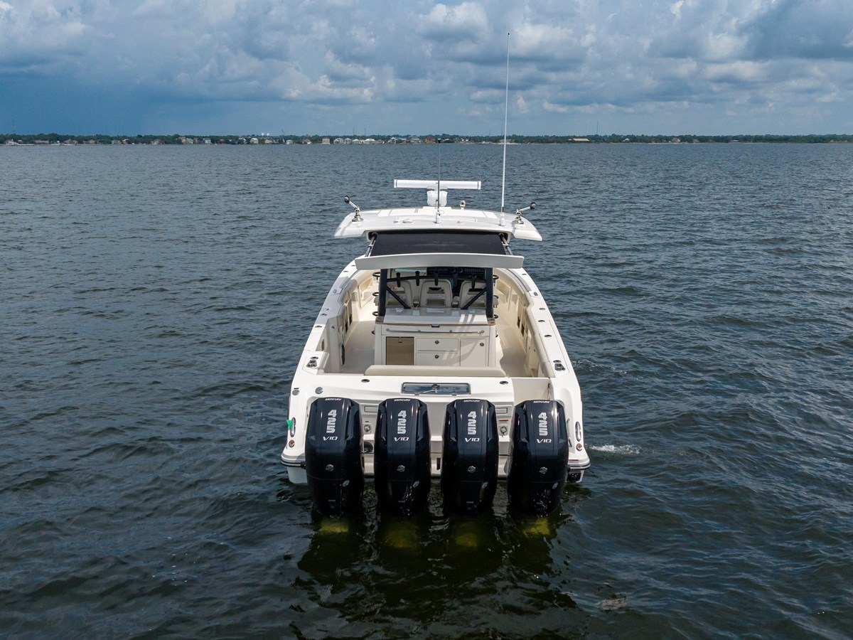 2027 Boston Whaler 380 Outrage 8