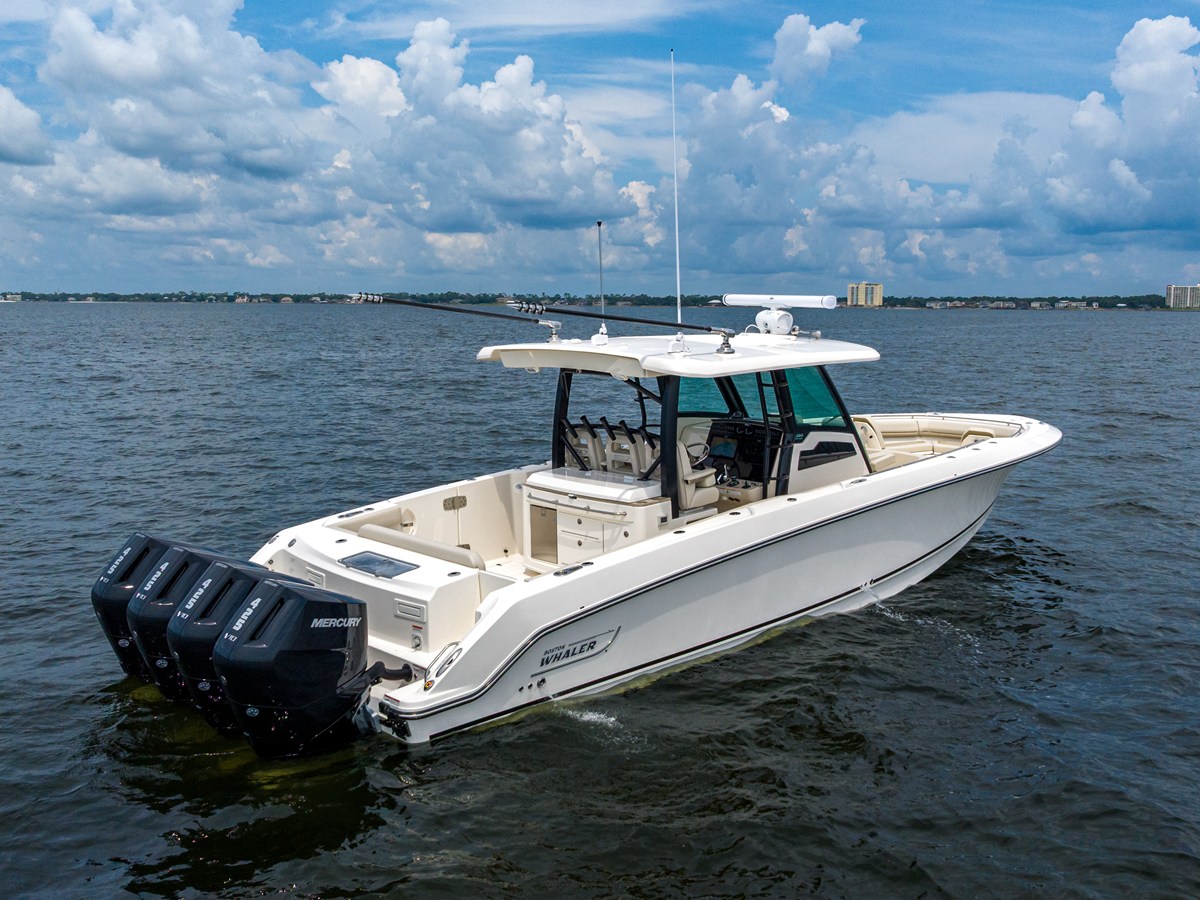 2027 Boston Whaler 380 Outrage 14
