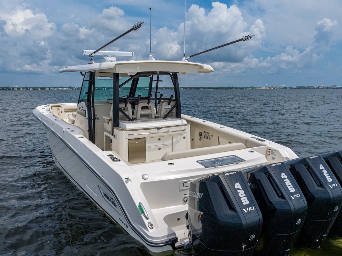 2027 Boston Whaler 380 Outrage 15