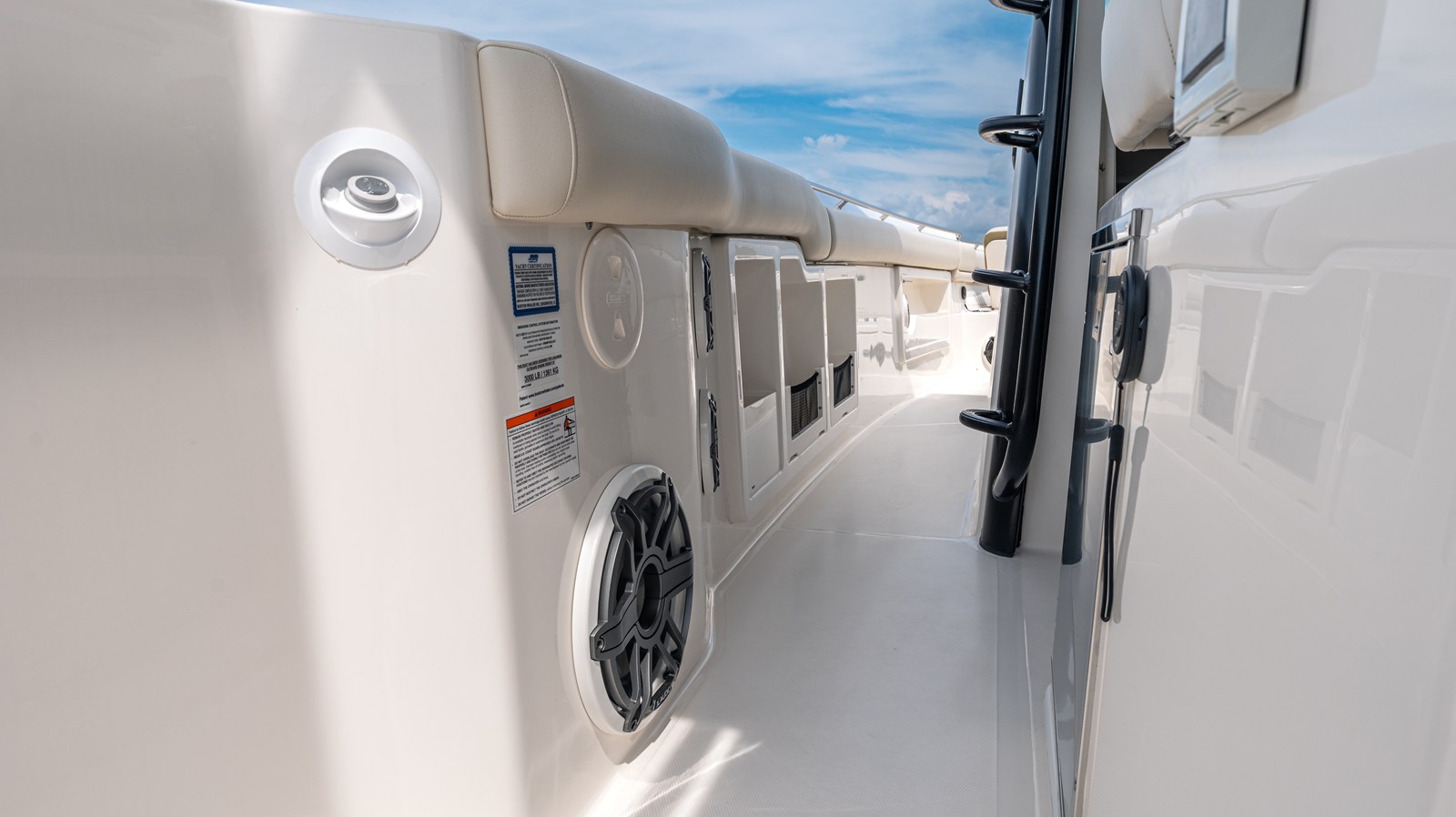 2027 Boston Whaler 380 Outrage 43
