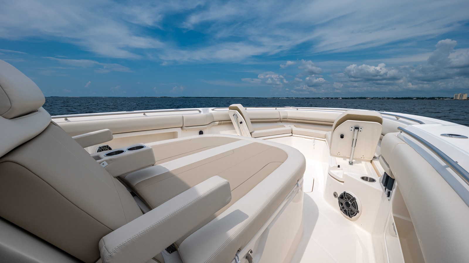 2027 Boston Whaler 380 Outrage 76