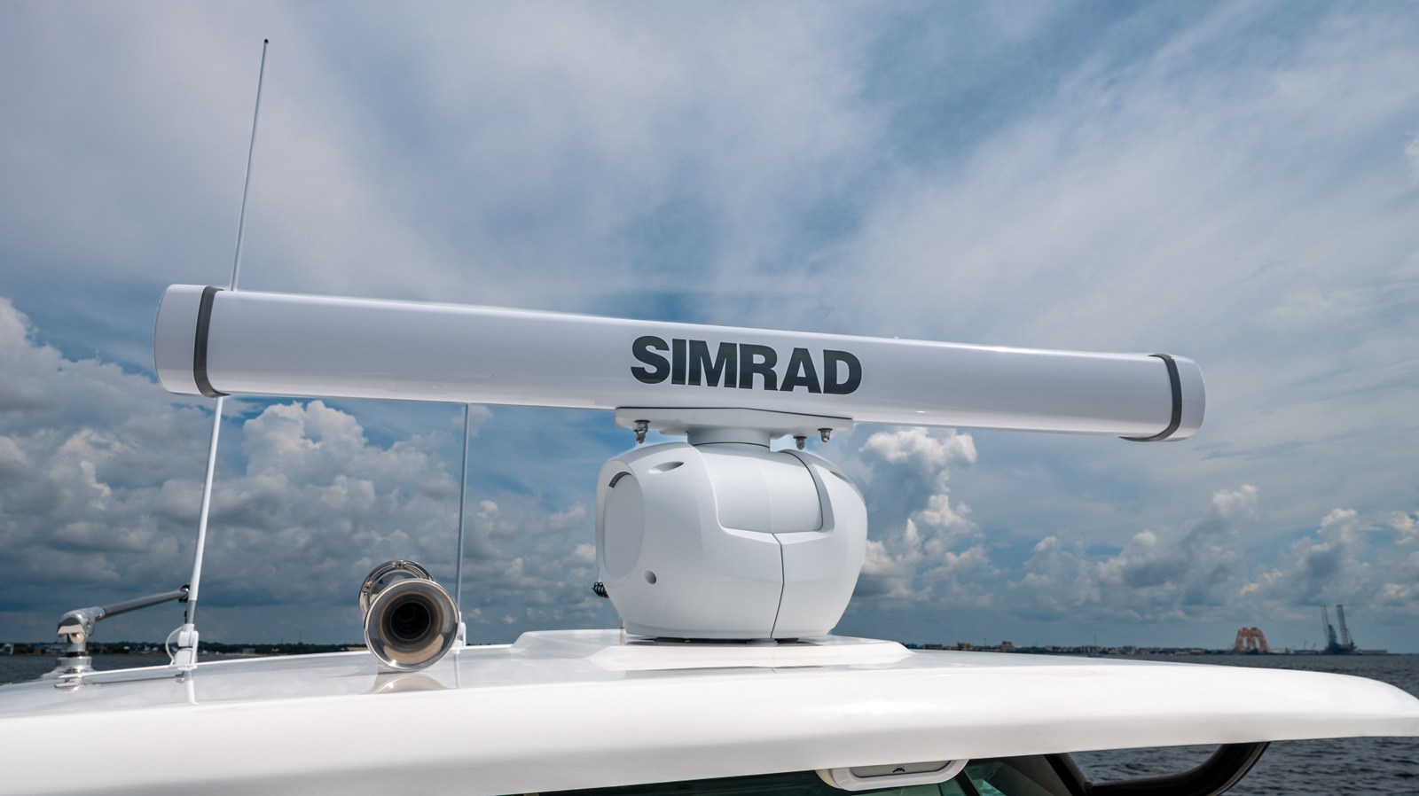 2027 Boston Whaler 380 Outrage 82
