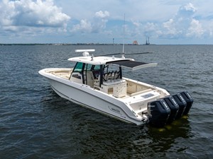 2027 Boston Whaler 380 Outrage 7