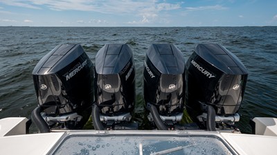 2027 Boston Whaler 380 Outrage 27