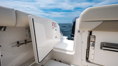 2027 Boston Whaler 380 Outrage 30