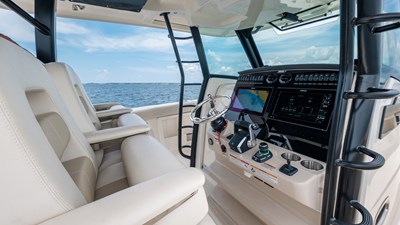 2027 Boston Whaler 380 Outrage 52