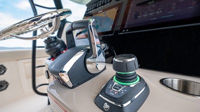 2027 Boston Whaler 380 Outrage 59