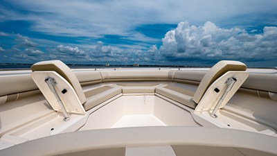 2027 Boston Whaler 380 Outrage 73