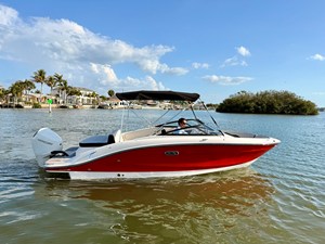 Sea Ray SPX 210 Outboard 3 2026 Sea Ray SPX 210 Outboard 4