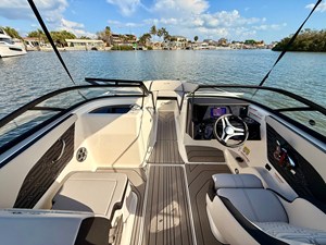 2026 Sea Ray SPX 210 Outboard 40