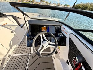 2026 Sea Ray SPX 210 Outboard 43