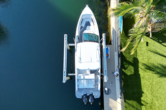 Aviara AV32 Outboard 2 2023 Aviara AV32 Outboard 3