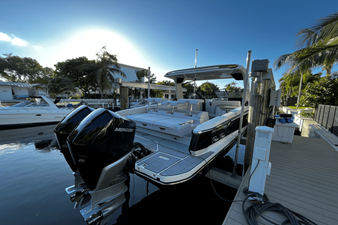 Aviara AV32 Outboard 6 2023 Aviara AV32 Outboard 7