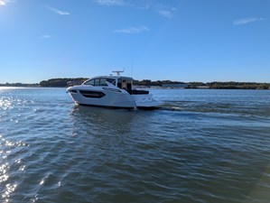 Cruisers Yachts 42 CANTIUS 10 2025 Cruisers Yachts 42 CANTIUS 11