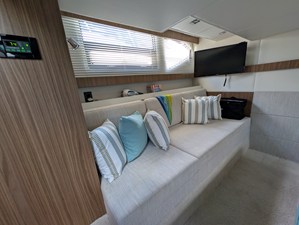Cruisers Yachts 42 CANTIUS 53 2025 Cruisers Yachts 42 CANTIUS 54