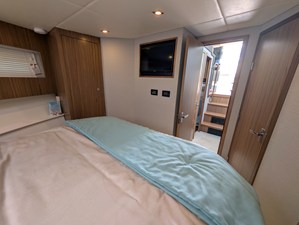 Cruisers Yachts 42 CANTIUS 57 2025 Cruisers Yachts 42 CANTIUS 58