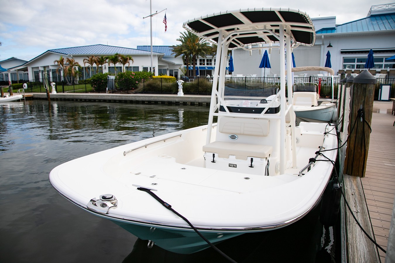 2026 Boston Whaler 190 Montauk 6