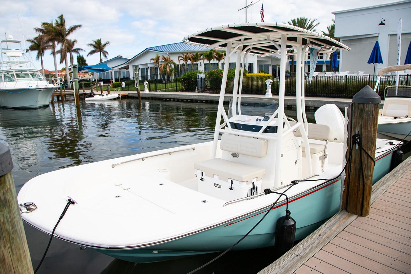 2026 Boston Whaler 190 Montauk 7