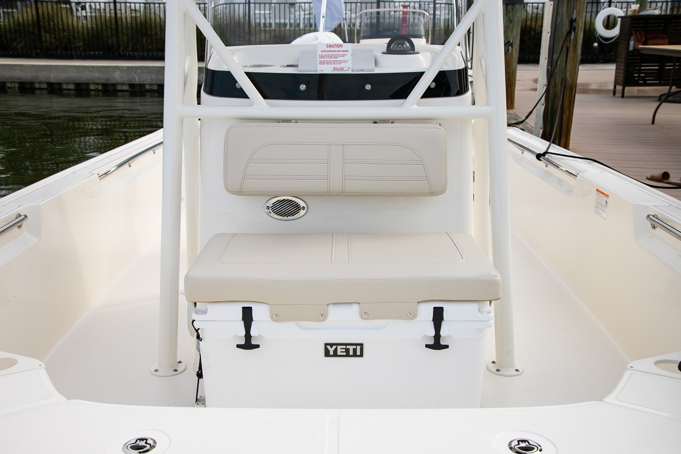 2026 Boston Whaler 190 Montauk 10
