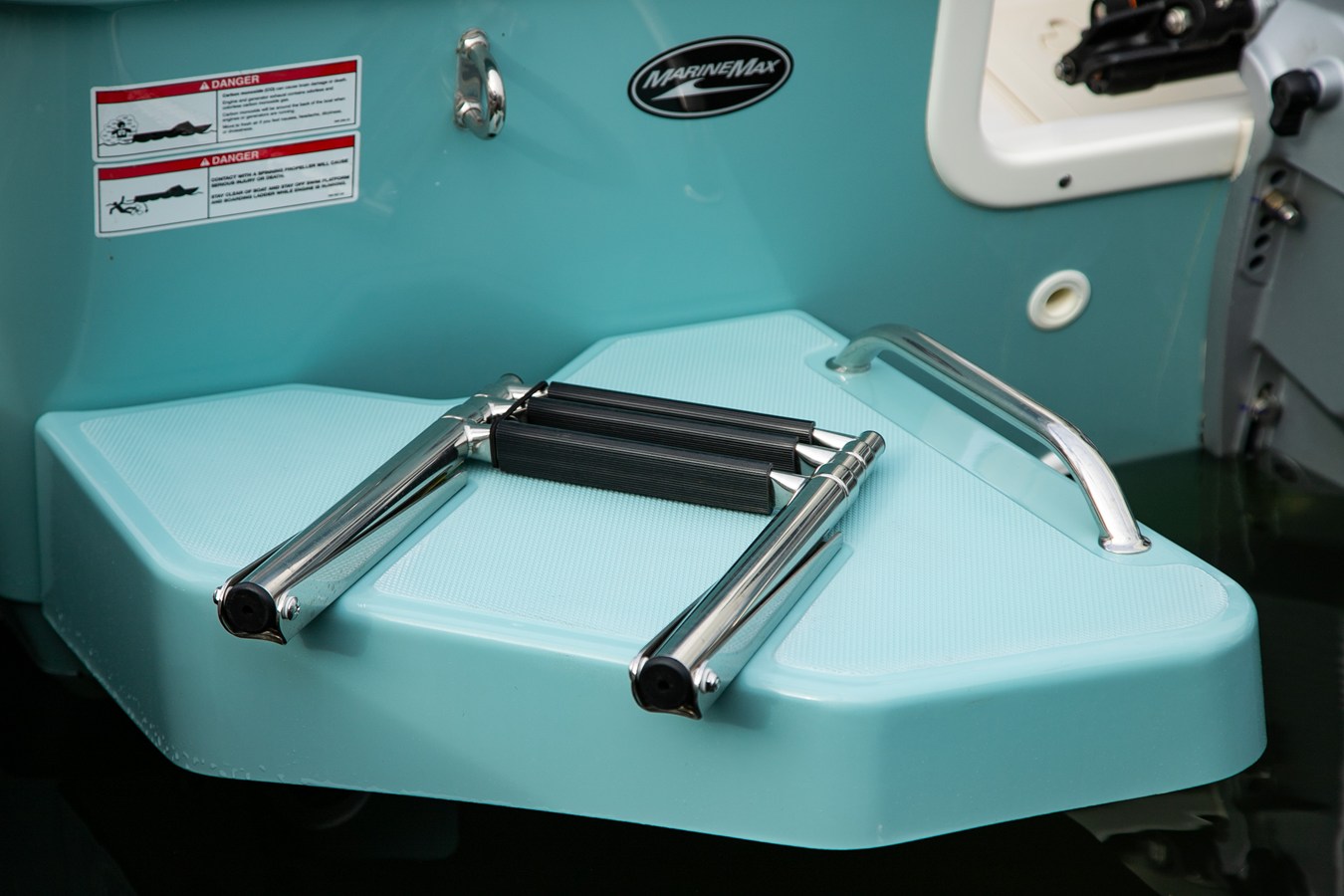 2026 Boston Whaler 190 Montauk 14