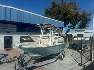 Boston Whaler 190 Montauk 2 2026 Boston Whaler 190 Montauk 3