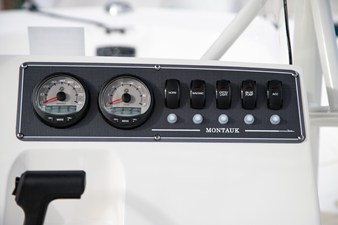 Boston Whaler 190 Montauk 10 2026 Boston Whaler 190 Montauk 11