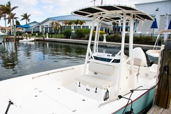 Boston Whaler 190 Montauk 14 2026 Boston Whaler 190 Montauk 15