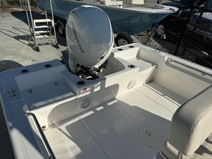 Boston Whaler 190 Montauk 15 2026 Boston Whaler 190 Montauk 16