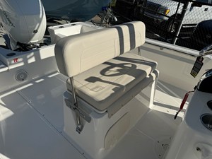 Boston Whaler 190 Montauk 16 2026 Boston Whaler 190 Montauk 17