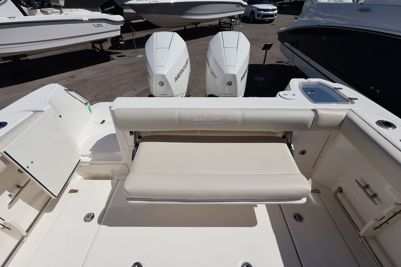 2026 Boston Whaler 285 Conquest 9