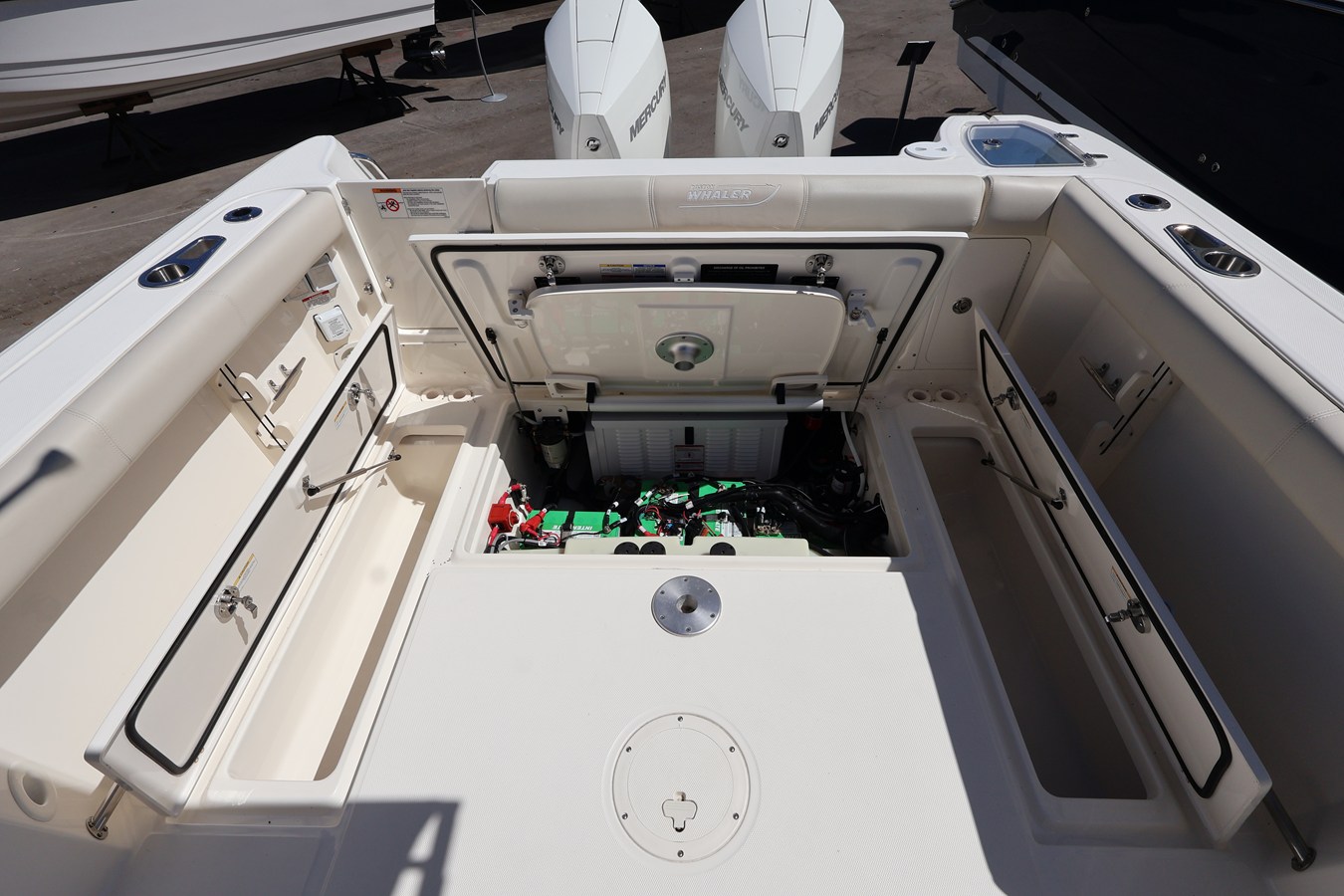 2026 Boston Whaler 285 Conquest 11