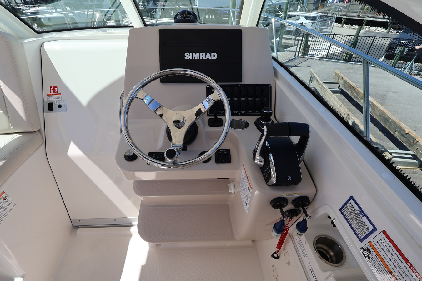 2026 Boston Whaler 285 Conquest 19