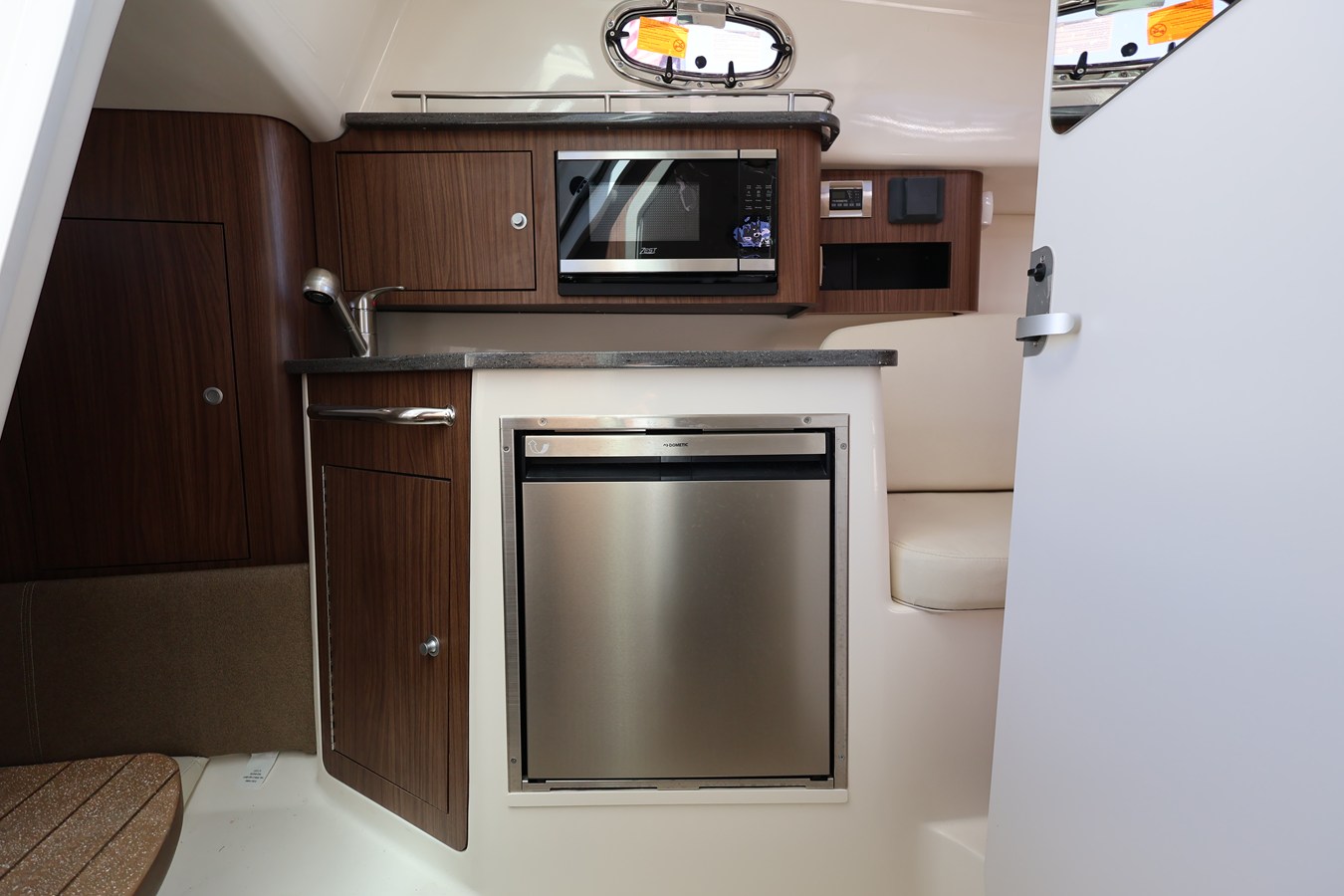 2026 Boston Whaler 285 Conquest 26