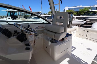 Boston Whaler 285 Conquest 17 2026 Boston Whaler 285 Conquest 18