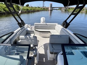 Sea Ray 270 SDX OB 11 2024 Sea Ray 270 SDX OB 12