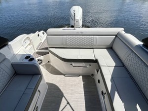 Sea Ray 270 SDX OB 13 2024 Sea Ray 270 SDX OB 14