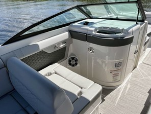 Sea Ray 270 SDX OB 19 2024 Sea Ray 270 SDX OB 20