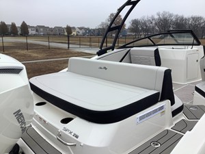 Sea Ray SPX 210 Outboard 5 2026 Sea Ray SPX 210 Outboard 6