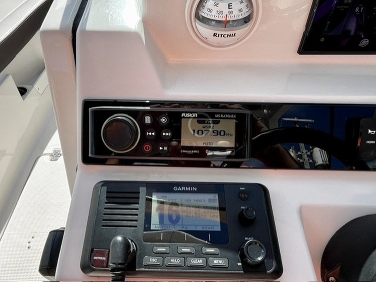 2024 Sailfish 226 DC 25