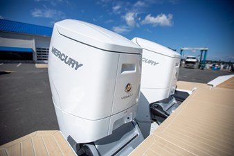 Cruisers Yachts 42 GLS Outboard 7 2027 Cruisers Yachts 42 GLS Outboard 8