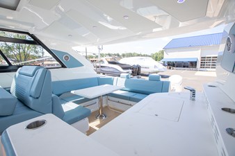 Cruisers Yachts 42 GLS Outboard 22 2027 Cruisers Yachts 42 GLS Outboard 23