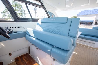 Cruisers Yachts 42 GLS Outboard 27 2027 Cruisers Yachts 42 GLS Outboard 28