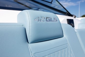 Cruisers Yachts 42 GLS Outboard 48 2027 Cruisers Yachts 42 GLS Outboard 49