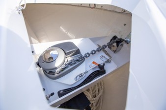 Cruisers Yachts 42 GLS Outboard 52 2027 Cruisers Yachts 42 GLS Outboard 53