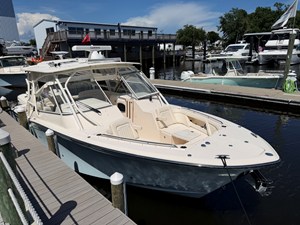 Grady-White Freedom 335 9 2024 Grady-White Freedom 335 10