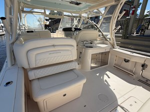 Grady-White Freedom 335 22 2024 Grady-White Freedom 335 23